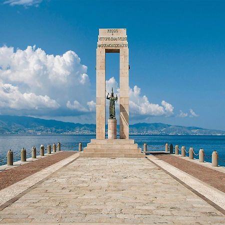 Xenia Luxury Rooms Reggio di Calabria Exteriör bild